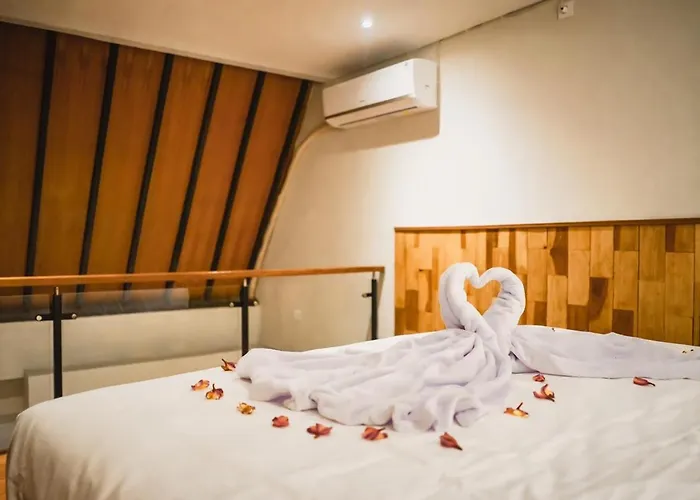E Luxury Seminyak By Innapps ホテル ケロボカン