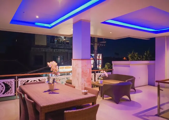 E Luxury Seminyak By Innapps ホテル 3*